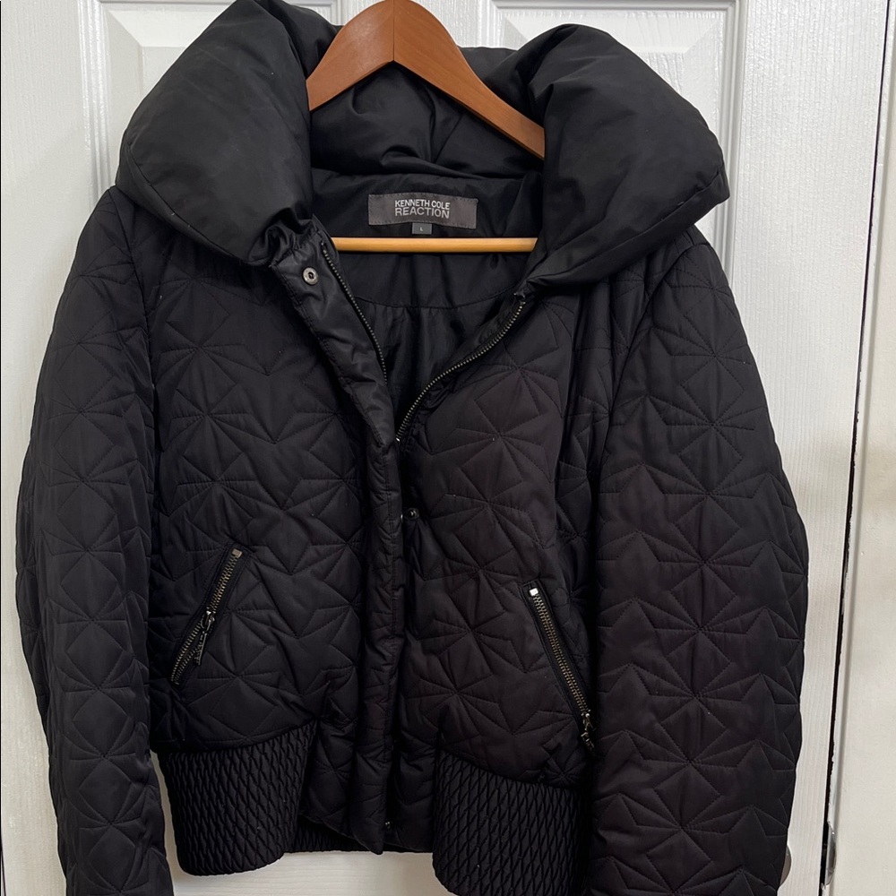 Kenneth Cole Reaction Black Cropped Puffer Jacket - Picture 3 of 8
